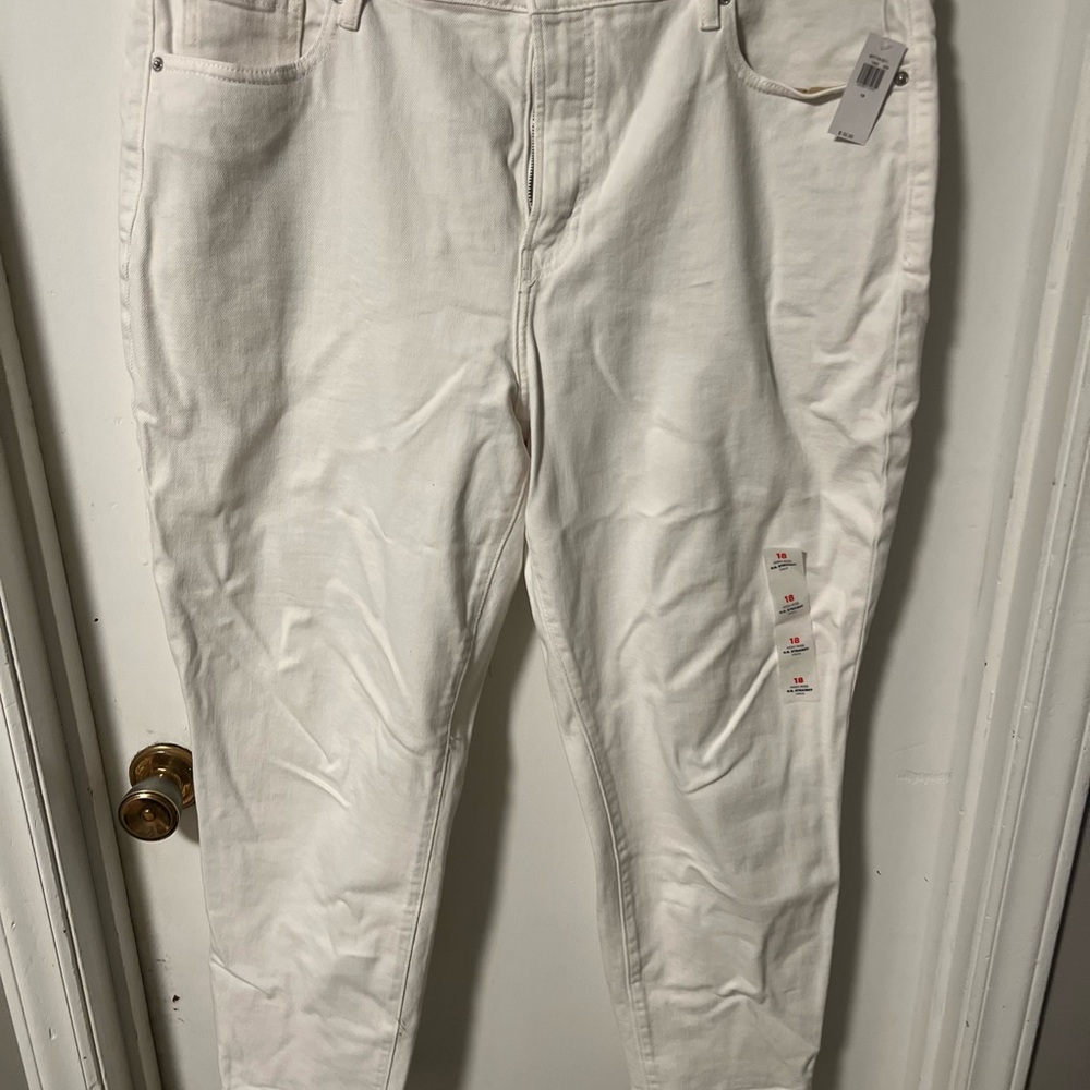 Women’s Old Navy high rise OG Straight jeans